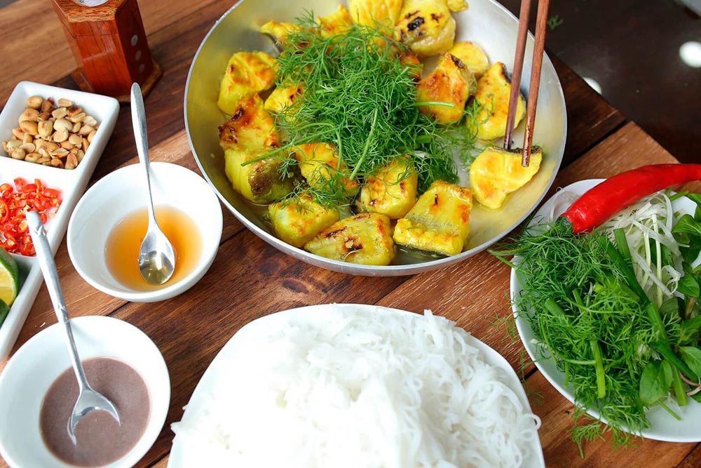 Hanoi food guide - cha ca in hanoi